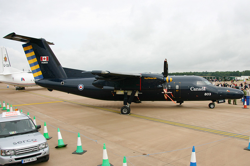 CT-142 Gonzo, 402 Sqn, Canadian AF