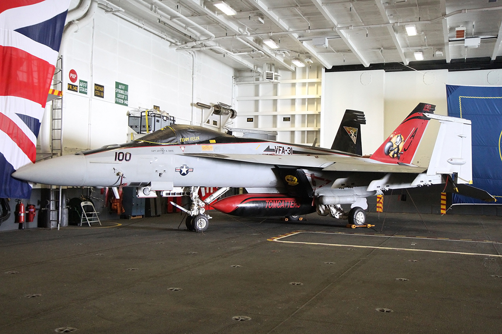 CVN77_16