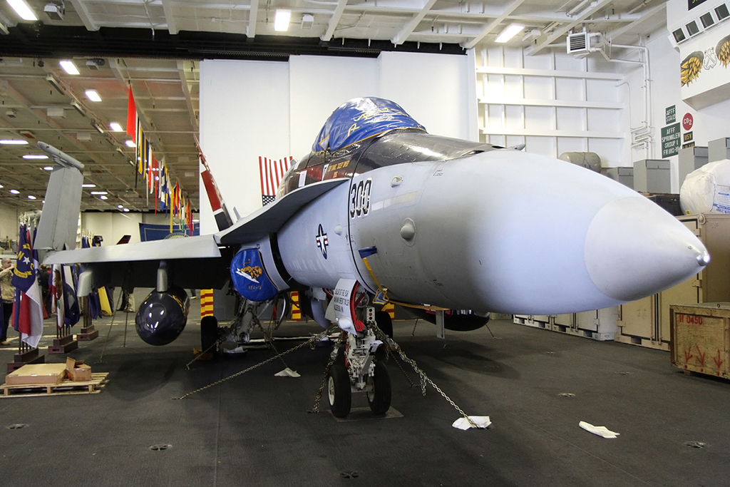 CVN77_3