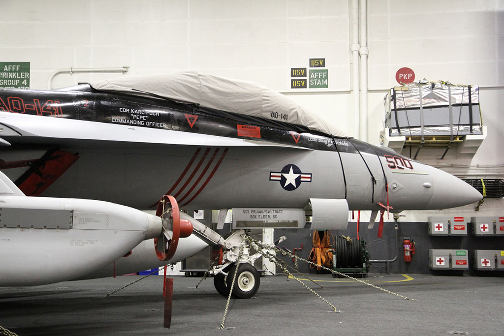 CVN77_6