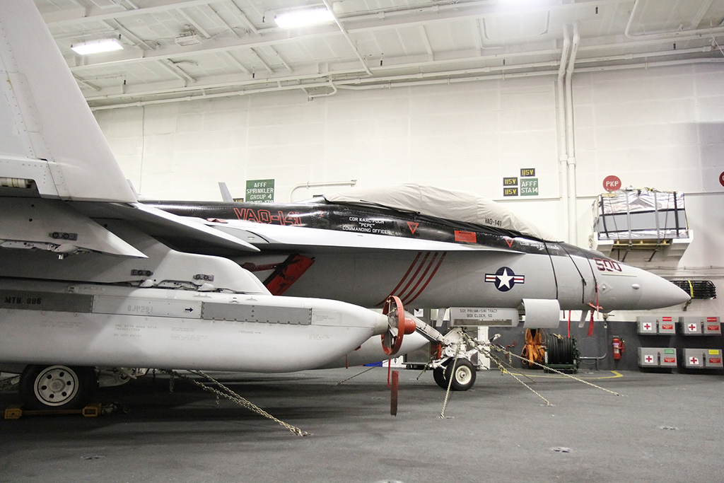 CVN77_7