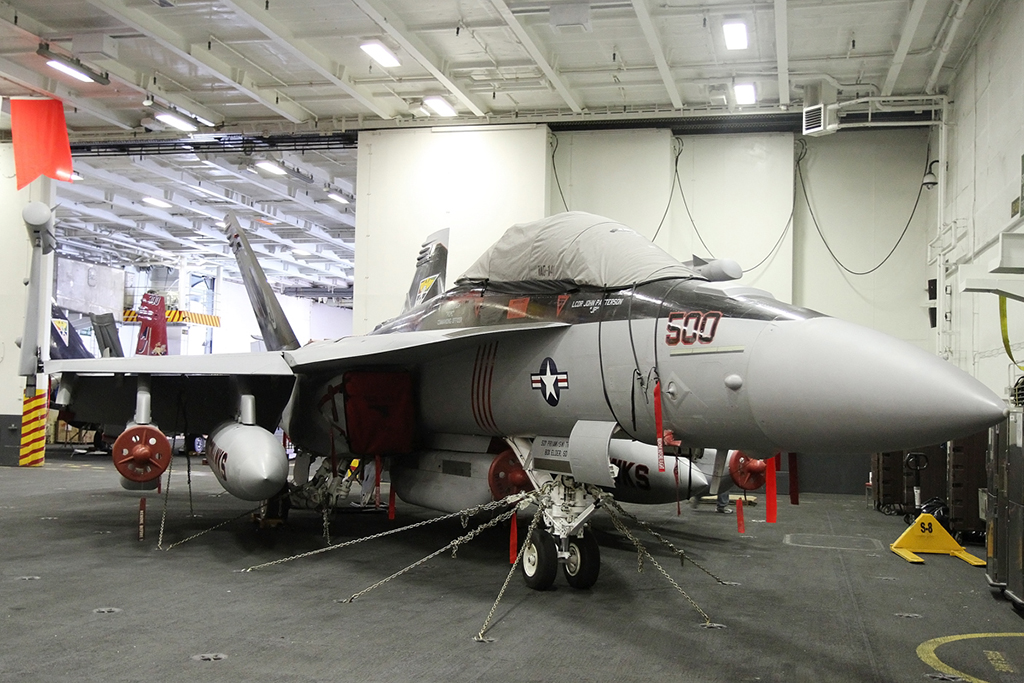 CVN77_8