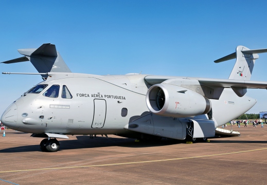 9Q6A8732 RIAT24