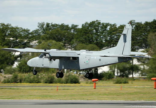 Defender T3 - ZH004 - 651 Sqn