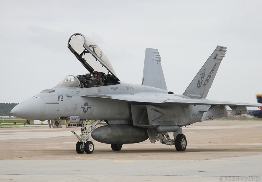 F/A-18F Super Hornet - 166627/AB-112 - VFA-11 Red Rippers