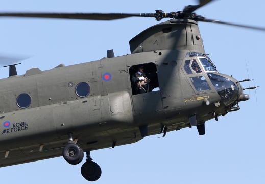 Chinook HC2 - ZA674 - 18/27 Sqn - Royal Air Force