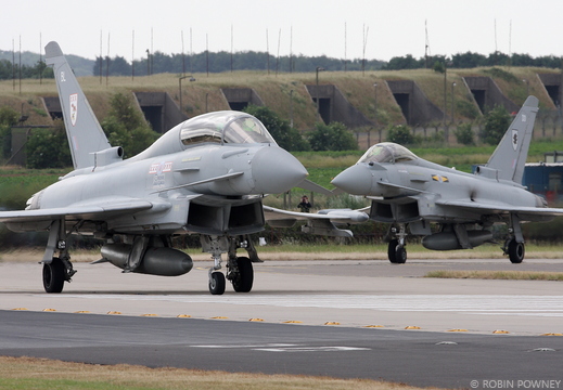Typhoon T1 - ZJ813/BL - 29 Sqn + Typhoon FGR4 - ZJ924/DD - XI(F) Sqn