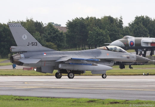 F-16AM Fighting Falcon - J-513 - 323 Sqn